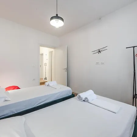 Noir By Apartment Tirana